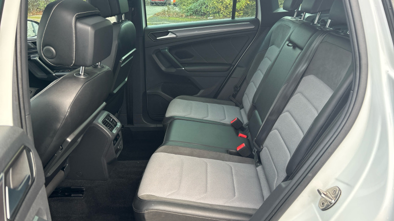 Volkswagen Tiguan 2.0 TDi 190 4Motion R-Line 5dr DSG Diesel Estate